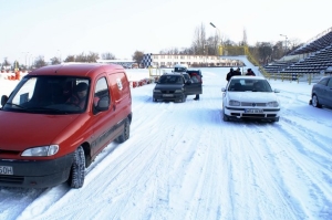 141210autozima1