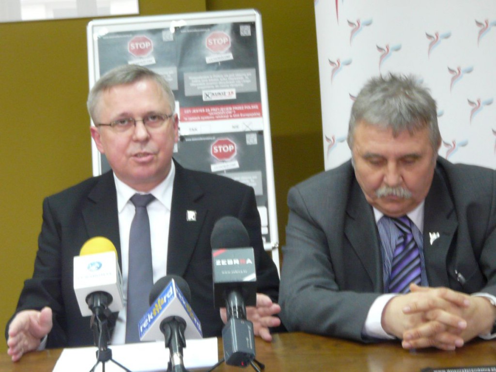 Poseł Robert Mordak (po lewej) i Waldemar Rajca