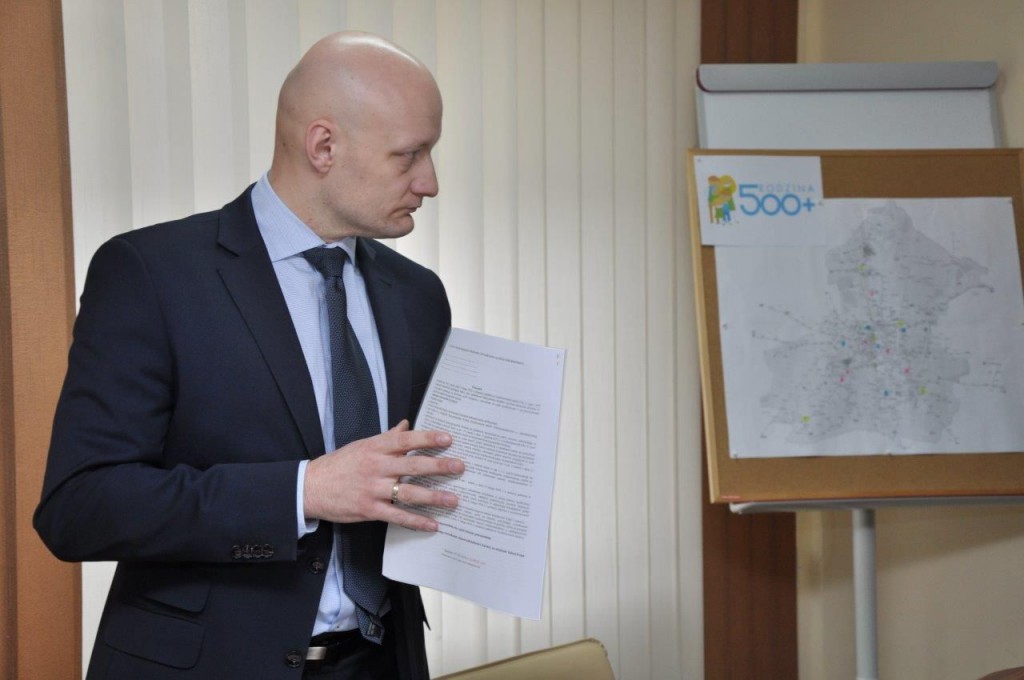 Dyrektor Gierczak: Nie ma potrzeby się śpieszyć