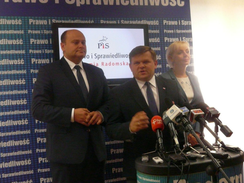 Wojciech Skurkiewicz ( w środku) kandydatem PiS na prezydenta Radomia
