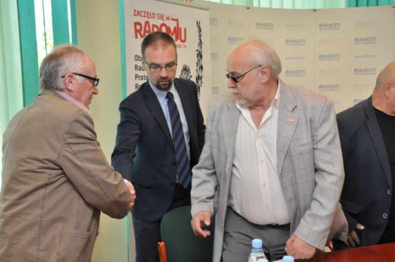 Organizatorami obchodów są poza miastem NSZZ Solidarność Ziemia Radomska. Na zdjęciu (od lewej): Zdzisław Maszkiewicz, Mateusz Tyczyński, Stanisław KowalskiStowarzyszenie Radomski Czerwciec'76