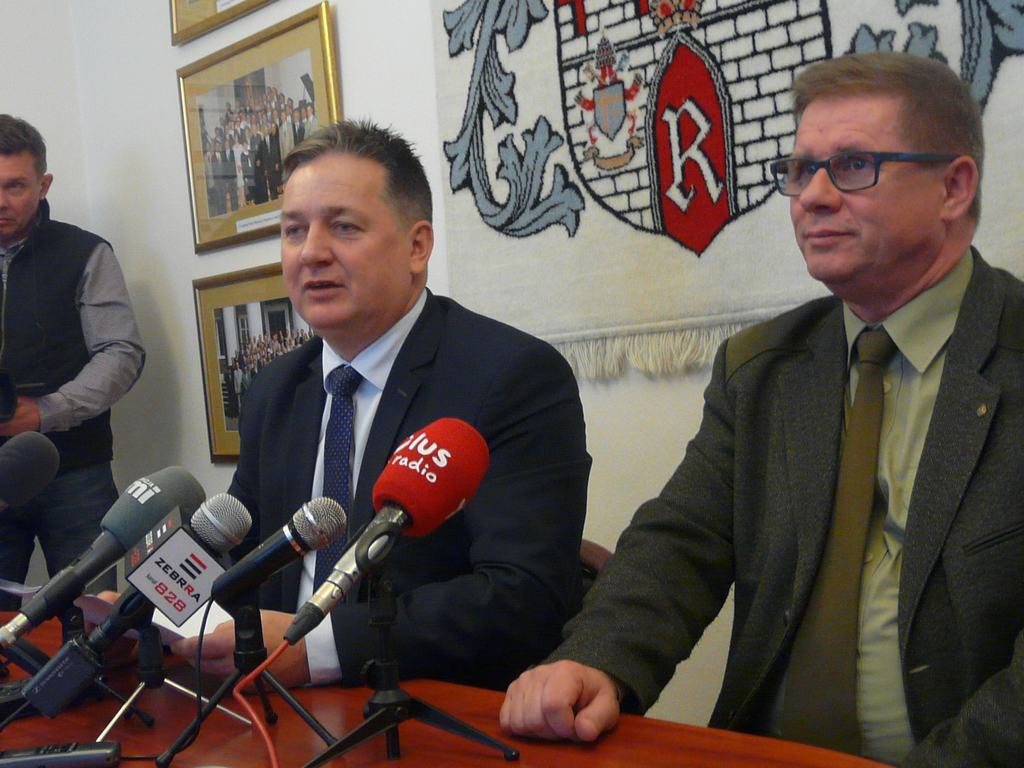 Dariusz Wójcik i szef klubu radnych PiS Marek Szary