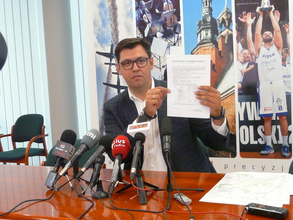 Wiceprezydent: To decyzja komisji przetargowej