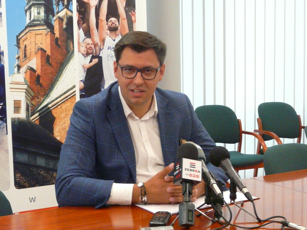 Wiceprezydent Konrad Frysztak odpowiada na zarzuty polityków PiS 