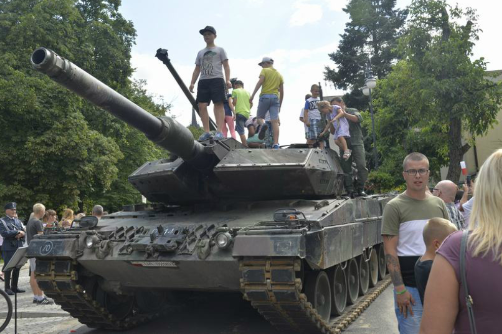 Screenshot_2018-08-15 Obchody Święta Wojska Polskiego(31)