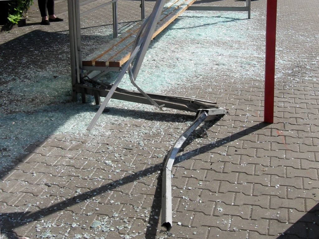 Dewastacje-przyst-2018-03