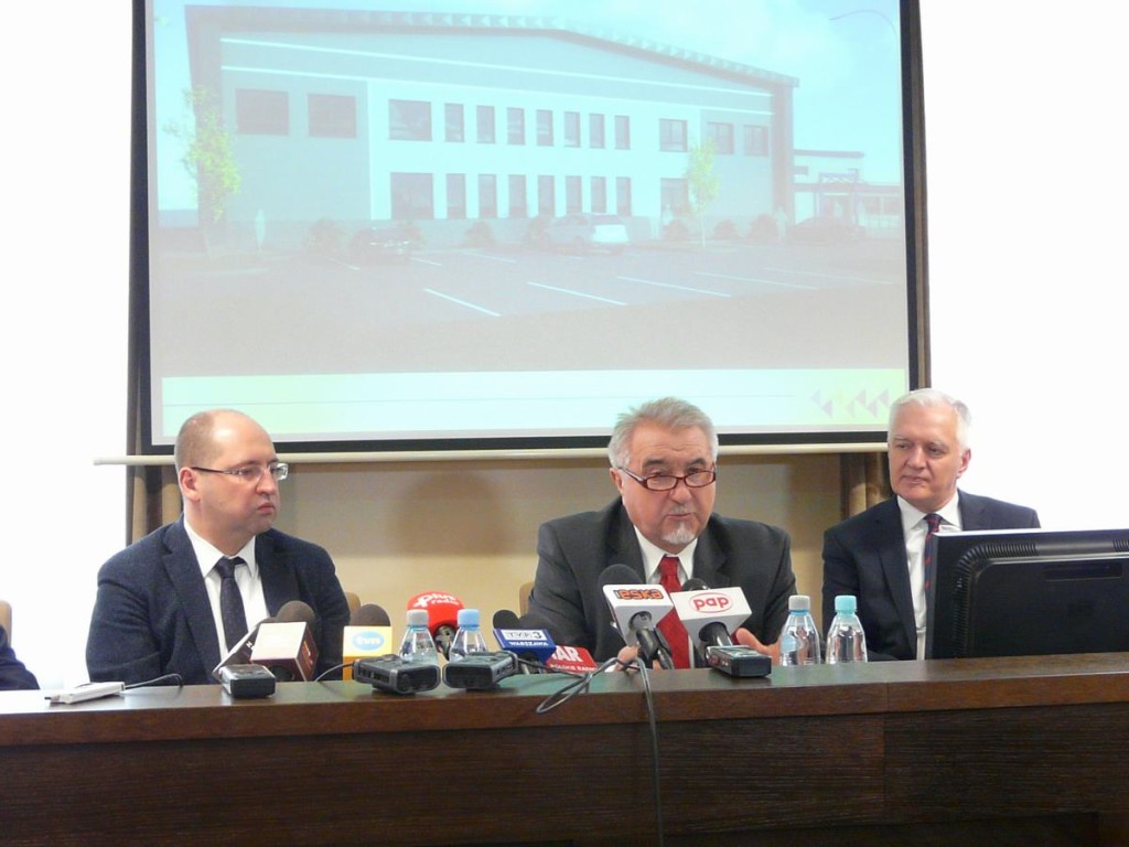Rektor UTH zaprezentował wizualizację centrum