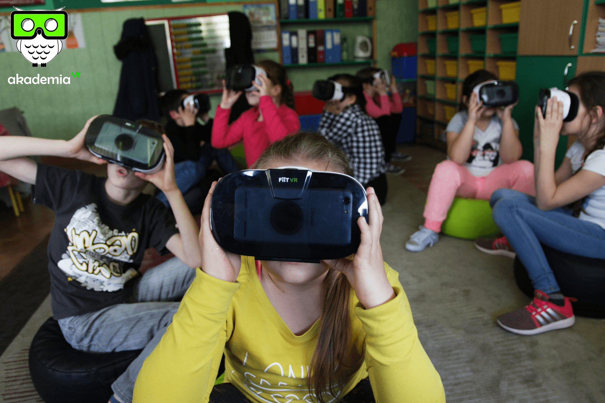 Akademia VR_mobilna_2hq