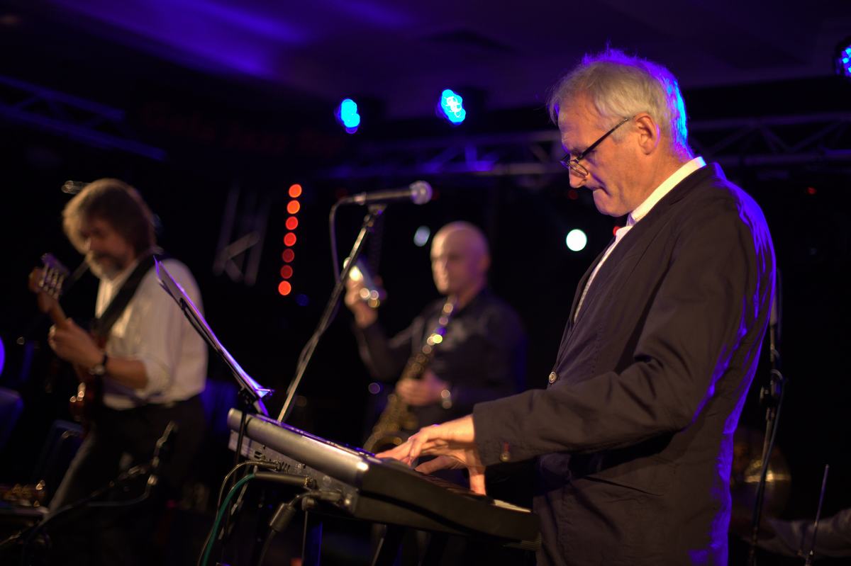WKrysiak_StringConnection_2012_05_01_036