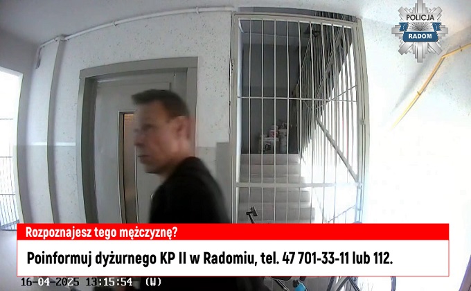 Mężczyzna włamał się do mieszkania i okradł je. Policja publikuje wizerunek podejrzanego (WIDEO)