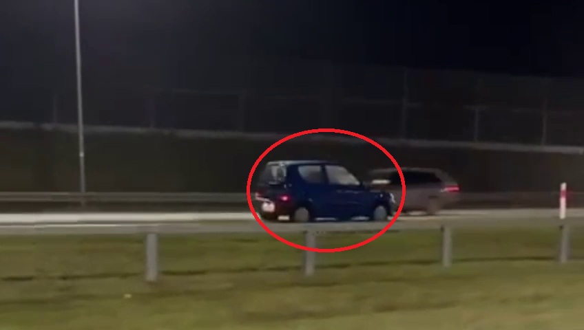 76-latka kierująca fiatem jechała S7 pod prąd. Gdy się zorientowała, „nie było zjazdu”, więc nie opuściła drogi (WIDEO)