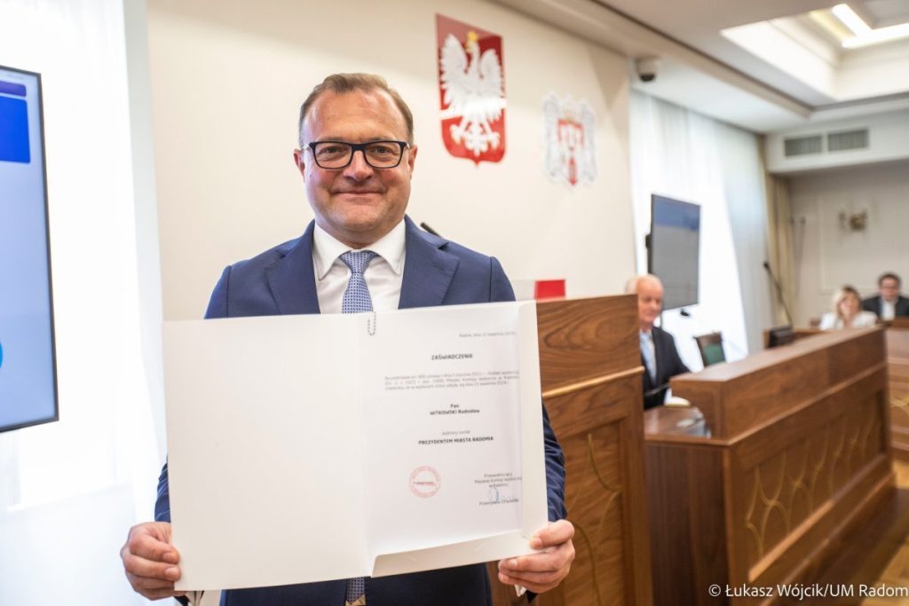 Radni podnieśli prezydentowi Radosławowi Witkowskiemu wynagrodzenie. Ile będzie teraz zarabiał?