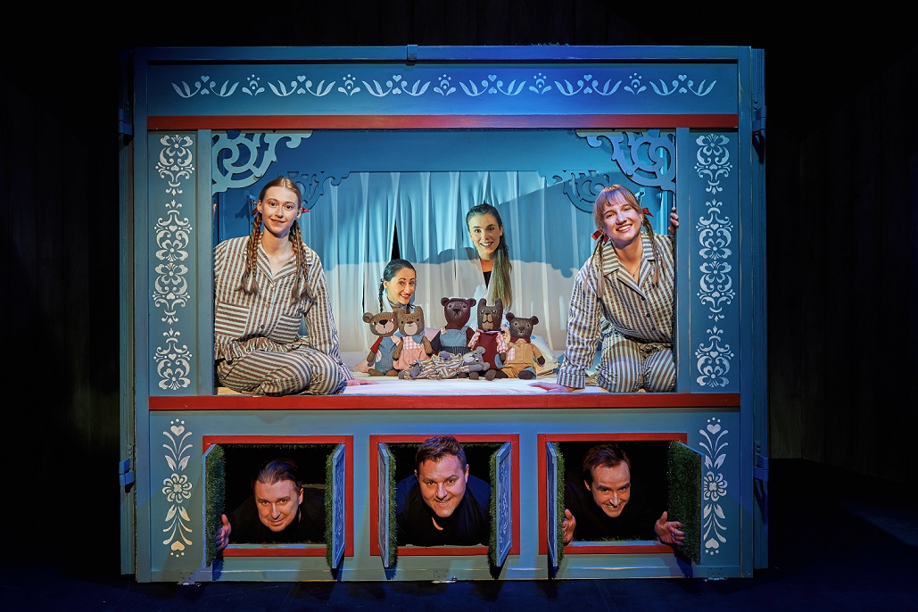 Premiera dla dzieci w Teatrze Powszechnym. Na scenie przygody Lisy, Britty, Lassego, Bossego, Ollego i Anny