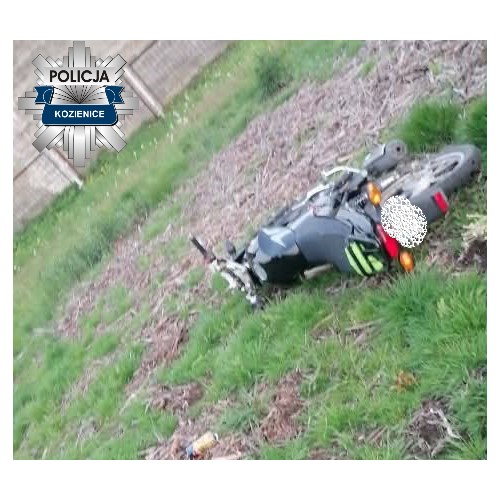 Motorowerzysta miał 3 prom. alkoholu w organizmie, ale prawa jazdy nie. Uciekał, jednak policjanci go zatrzymali