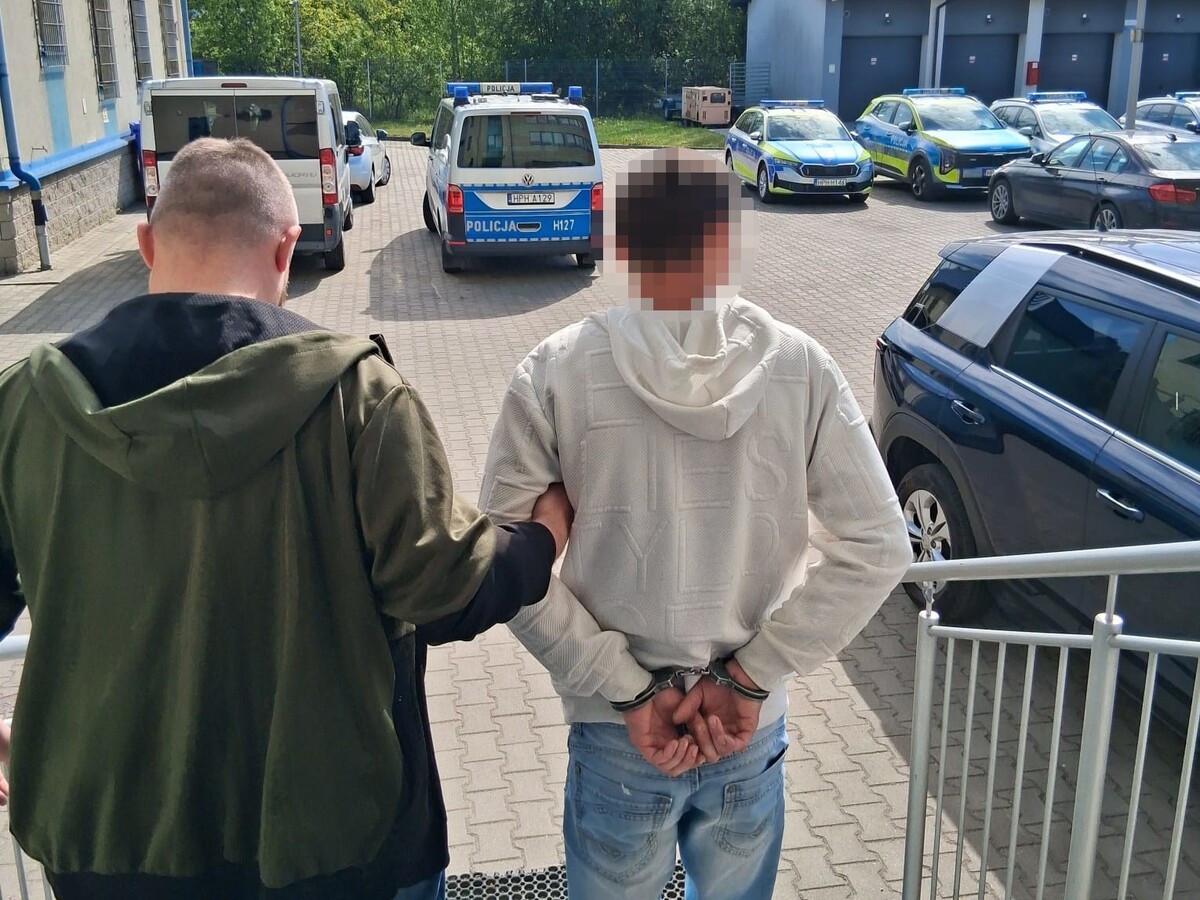 Poszukiwani przez organa ścigania przestępcy w rękach policji. Funkcjonariusze z Grójca zatrzymali 10 osób