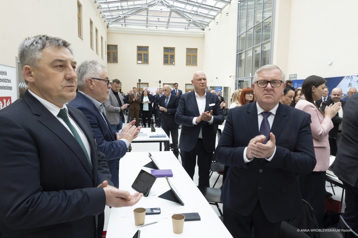 W Radomiu po raz pierwszy obradował sejmik województwa mazowieckiego. Radni oddali hołd bohaterom Czerwca’76 r.