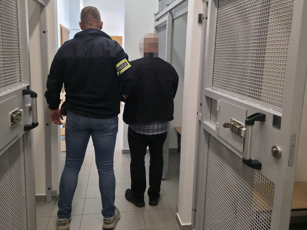 Dyrektor placówki opiekuńczej pod Radomiem żądał od rodzin pacjentów łapówek. Ma korupcyjne zarzuty